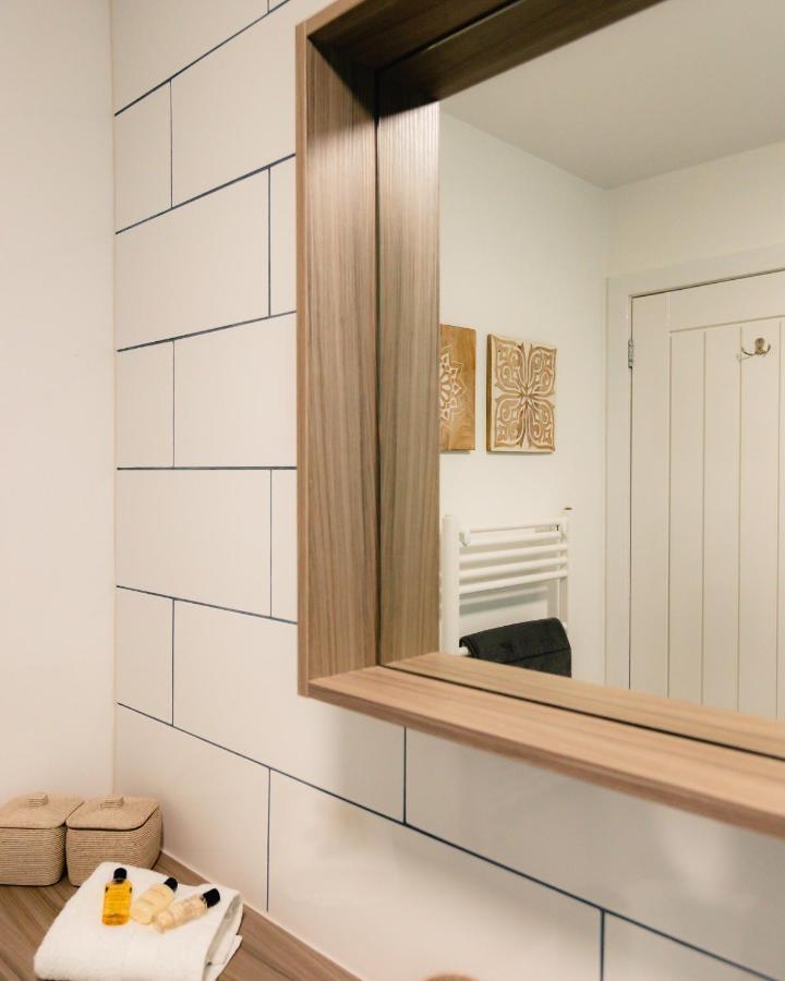 איינסטרטר May Isle Apartment מראה חיצוני תמונה